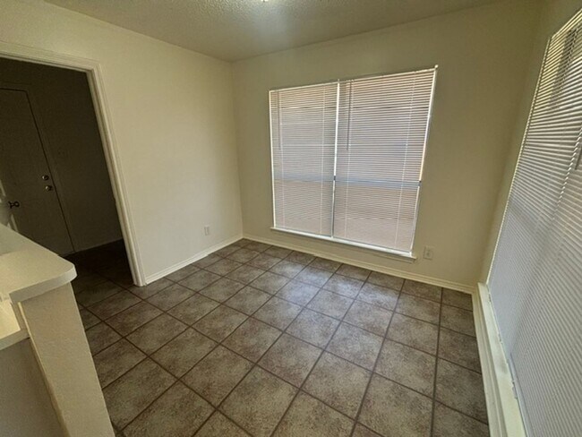 Building Photo - 6509 Tempest Dr