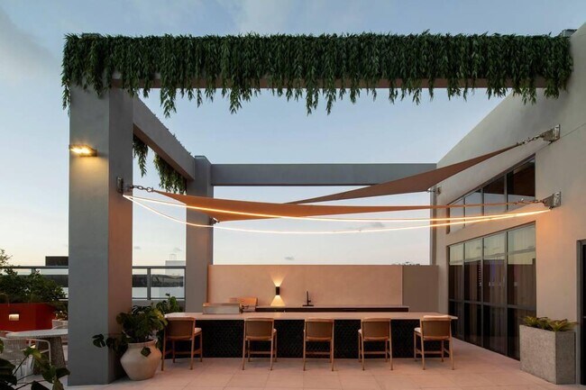 Building Photo - 2150 N Miami Ave