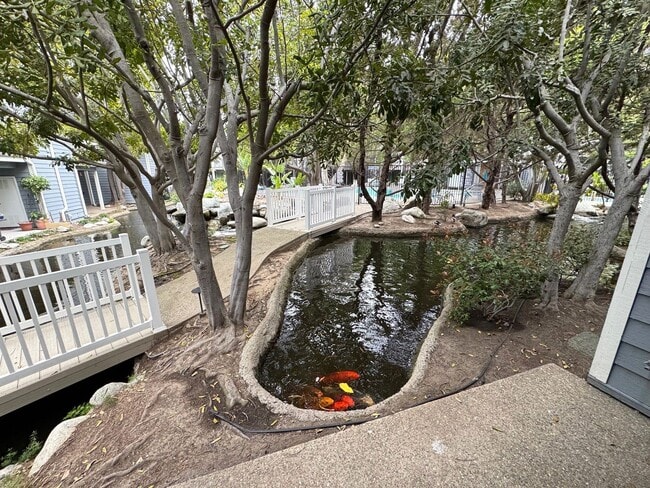 Building Photo - Sycamore Creek Community in Central Camarillo!