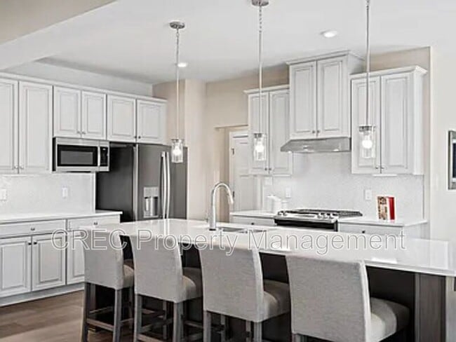 Building Photo - 1018 Lacebark Dr