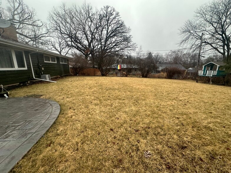 Building Photo - 909 S Midvale Blvd