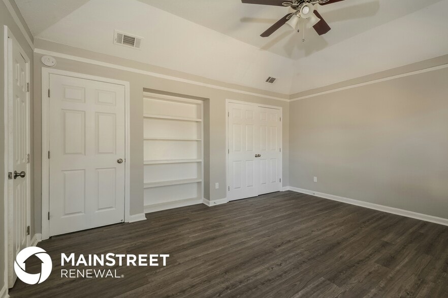 Building Photo - 4555 Port Royal Cove