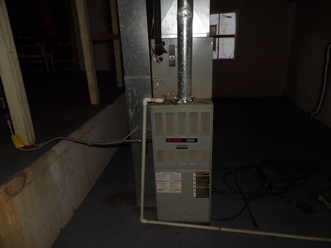 Building Photo - 146 Allnutt Dr