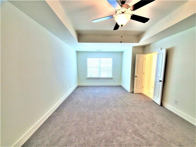 Building Photo - 389 Auburn Valley Wy