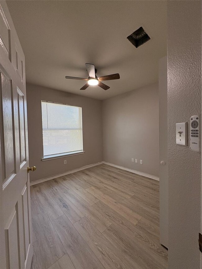 Building Photo - 2405 Wisteria Way