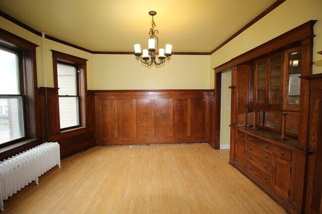 Dining Room - 2032 Jefferson St