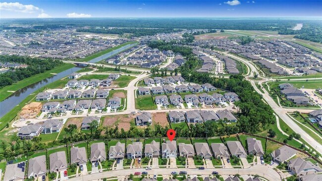Building Photo - 8922 Stanley Oak Dr