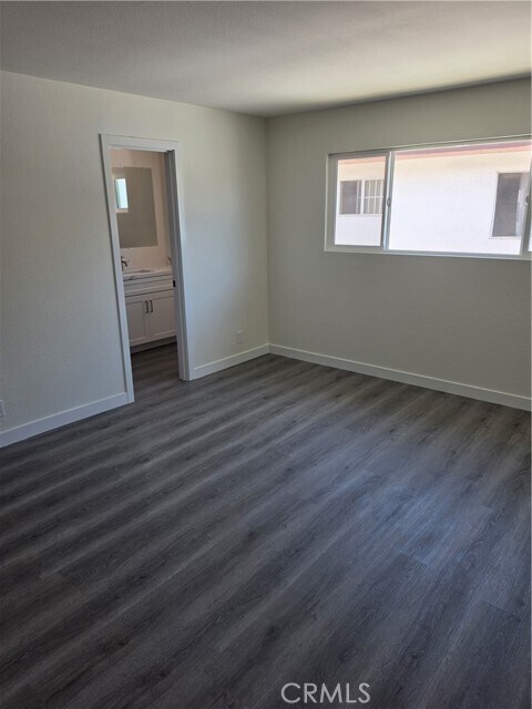 Building Photo - 1034 El Camino Dr