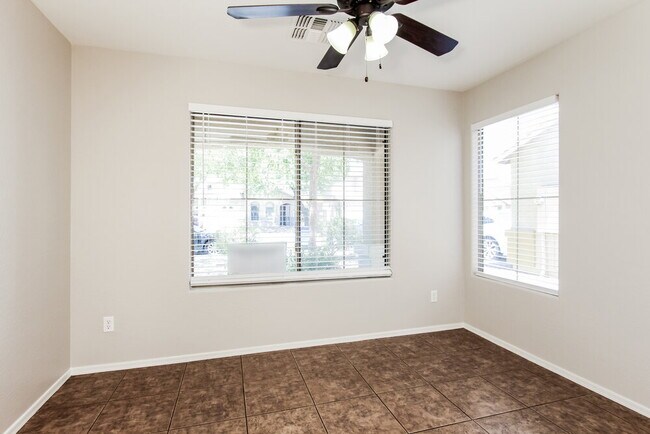 Building Photo - 11209 W Rio Vista Ln
