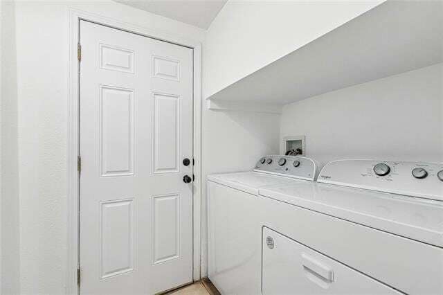 Building Photo - 2646 Jonquil St