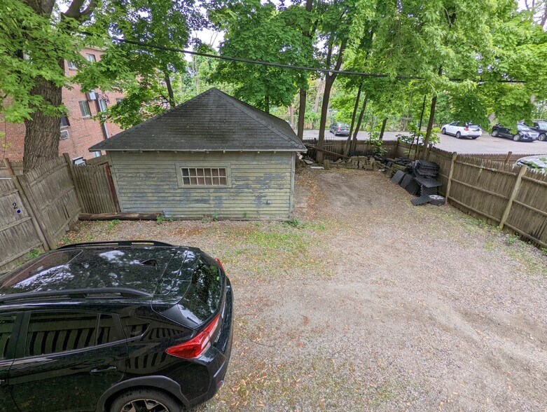 Building Photo - 292 Boston Ave