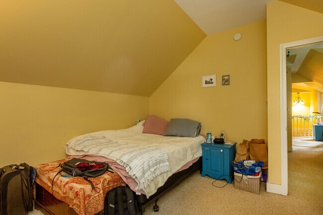 Building Photo - 17 Walker St