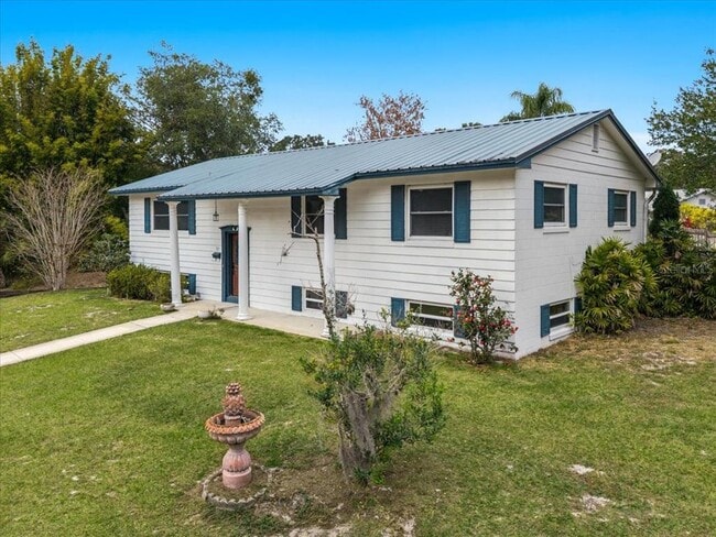 Building Photo - 521 Brookside Cir