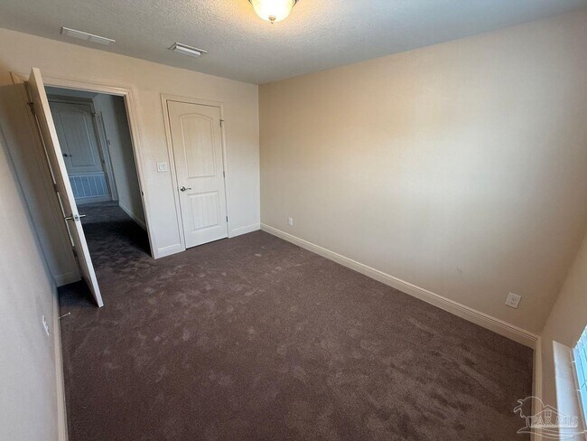 Building Photo - 3890 Weatherstone Cir