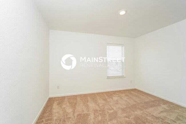 Building Photo - 3 Bedroom Pet-Friendly Home in New Braunfels, TX with Main Street Renewal