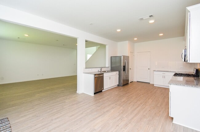 Building Photo - 23923 Escardilla Dr