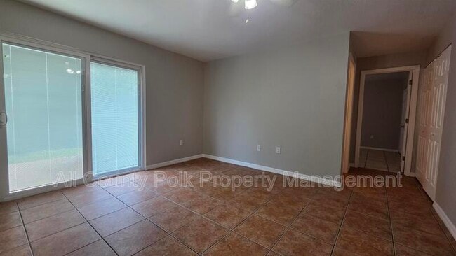 Building Photo - 1210 Fairway Dr