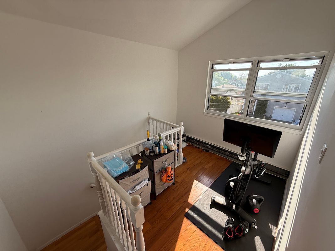 Building Photo - 123 Louis Ave