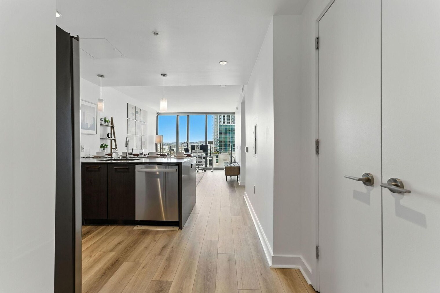 Building Photo - 399 Fremont St