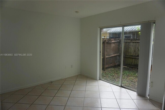 Building Photo - 15480 SW 82nd Ln