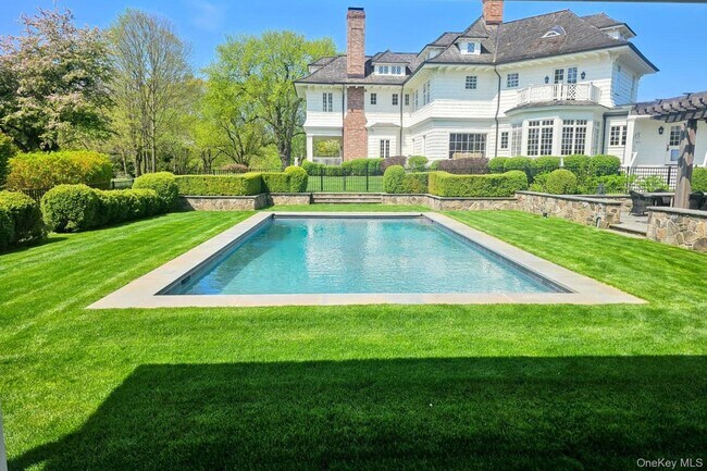 Building Photo - 270 Guard Hill Rd