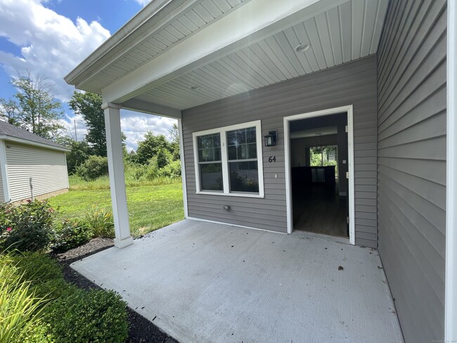 Building Photo - 37 Hunters Ln