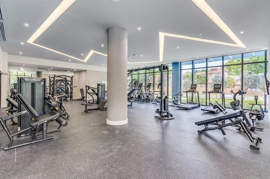 Building Photo - 5961 SW 68th St