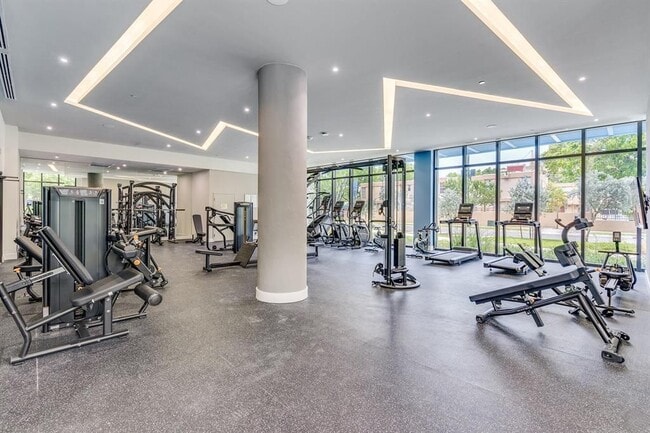 Building Photo - 5961 SW 68th St