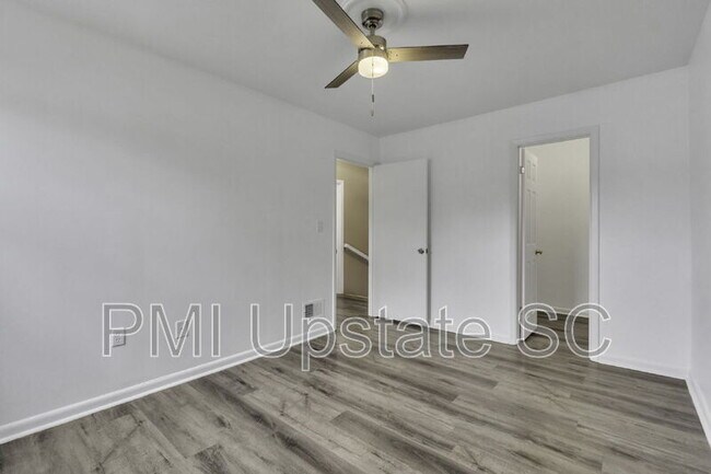 Building Photo - 3706 E North St