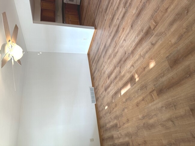 Building Photo - 249 W Nebraska St