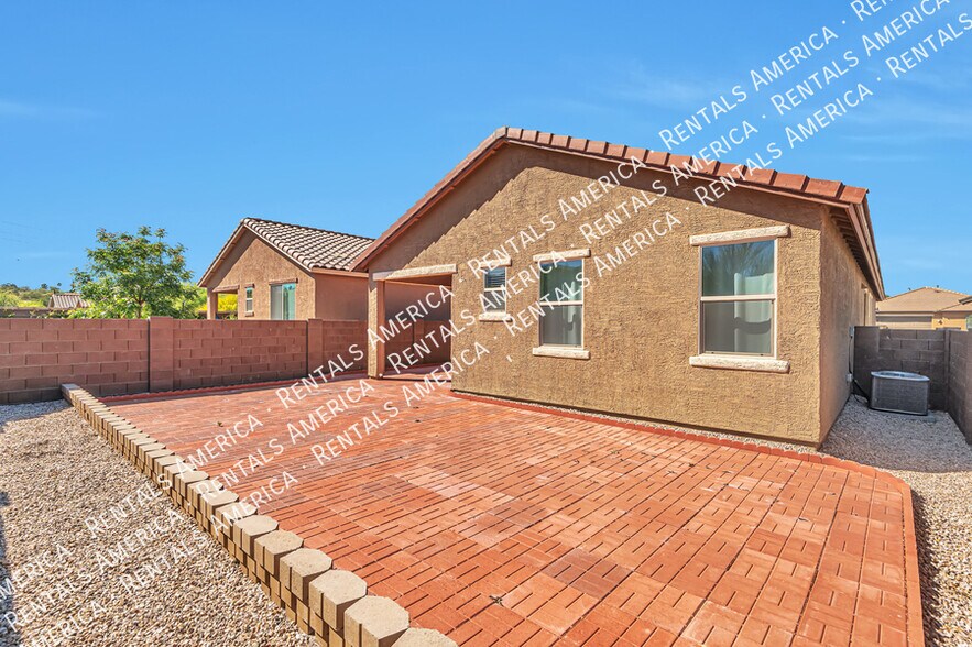 Building Photo - 8680 N Rome Ct