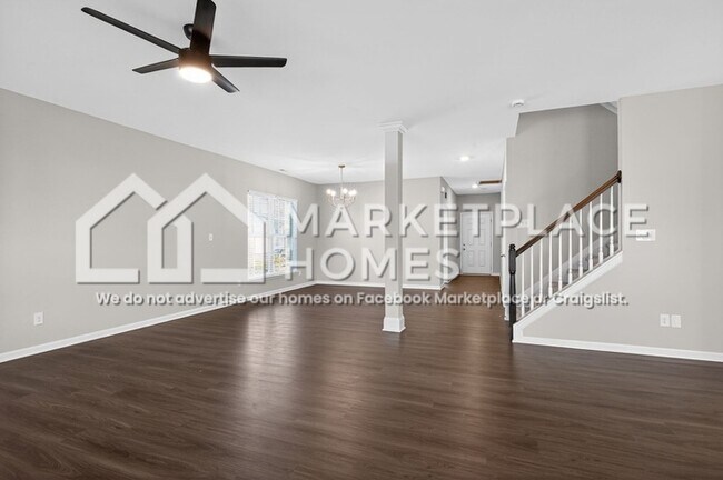 Building Photo - 8436 Gateway Run Rd