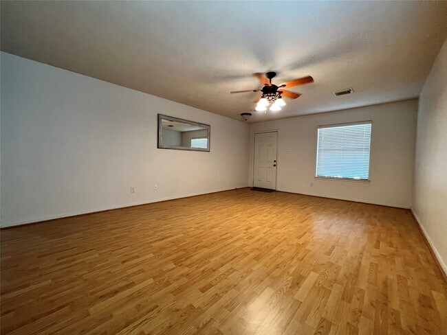 Building Photo - 710 Cape Cottage Ln