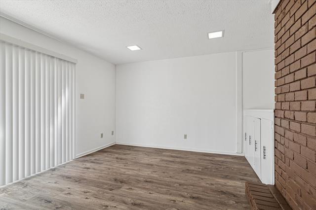 Building Photo - 1302 Summerwood Ln