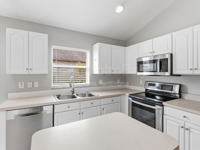 Building Photo - 7632 Blue Spring Dr