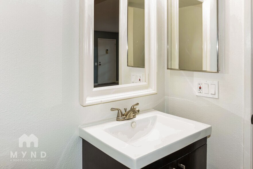 Building Photo - 7732 Camino Noguera