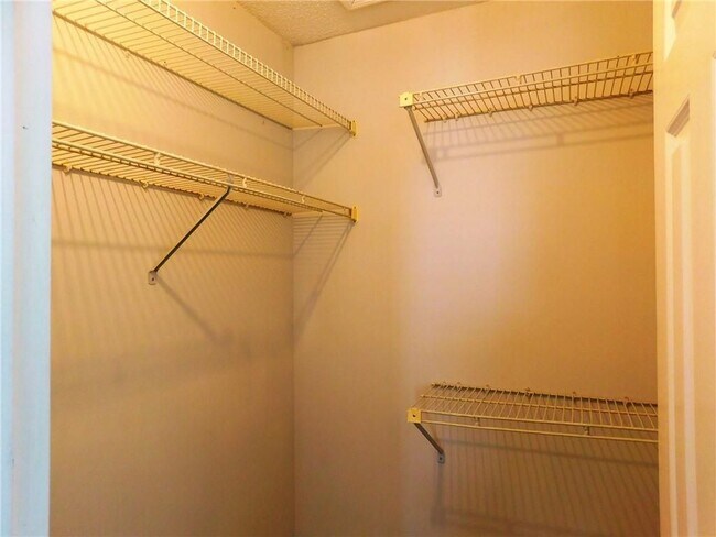 Building Photo - 5043 Laurel Springs Way SE