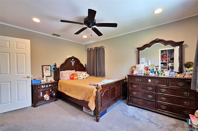 Building Photo - 110 Briarwood Ln