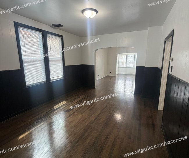 Building Photo - 1323 121st St