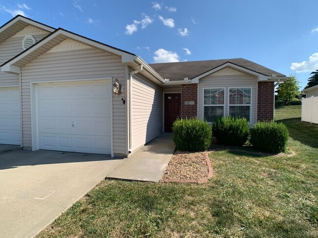 Primary Photo - Freshly Updated, One Level Ranch, No Steps...