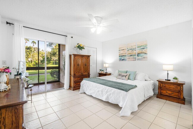 Building Photo - 7321 Amberly Ln