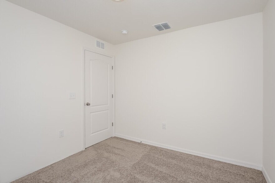 Building Photo - 748 Chatham Walk Dr