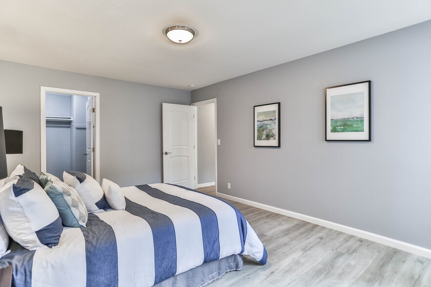 Master Bedroom Wall Space - 47112 Warm Springs Blvd