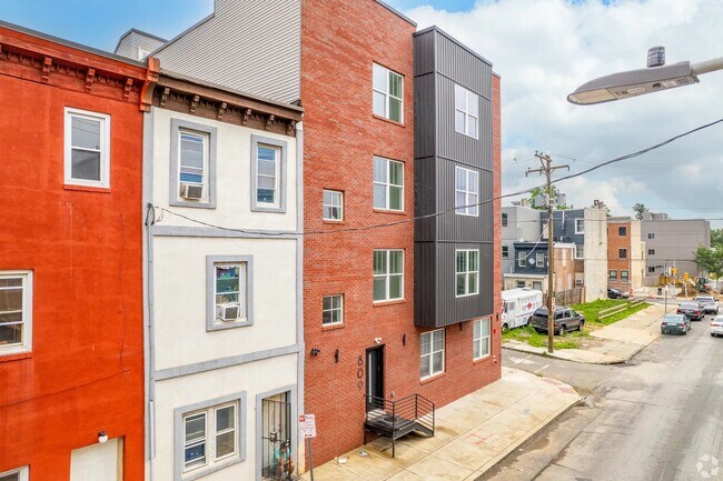 Building Photo - 809 Diamond St