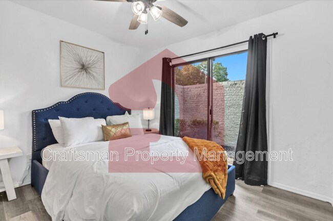 Building Photo - 13128 Green Valley Dr