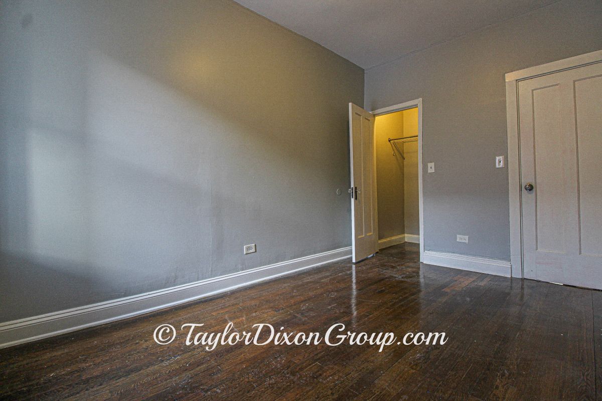 Building Photo - 6607 S Greenwood Ave