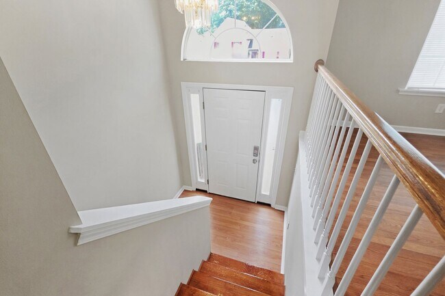 Building Photo - Spacious 4BR Home with Private In-Law Suite in Powder Springs