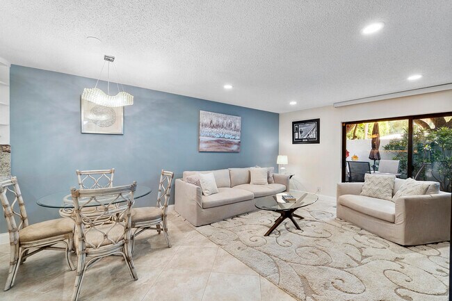 Building Photo - 250 S Ocean Blvd