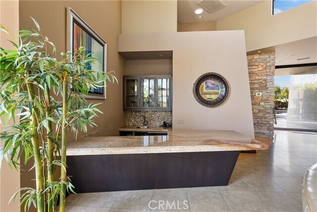 Building Photo - 68 Royal St Georges Way