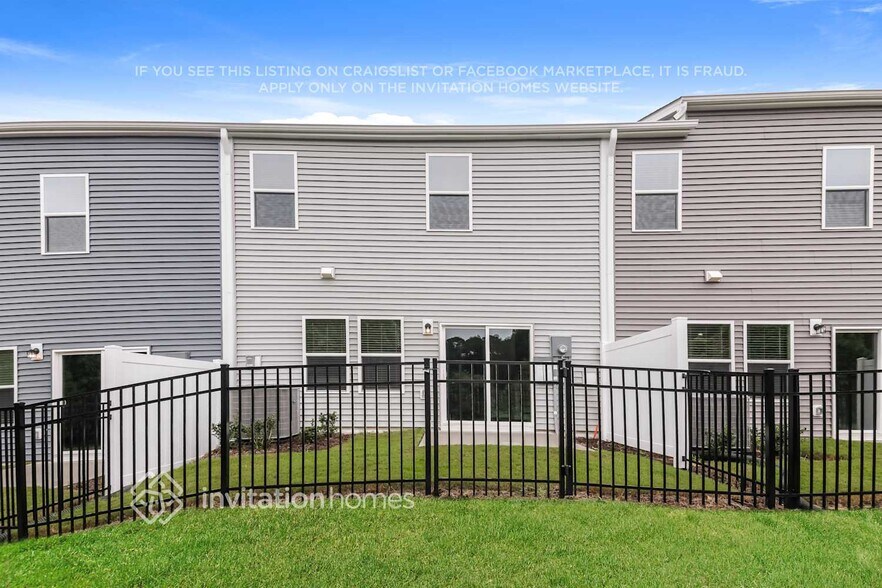 Building Photo - 927 Greenville Wy